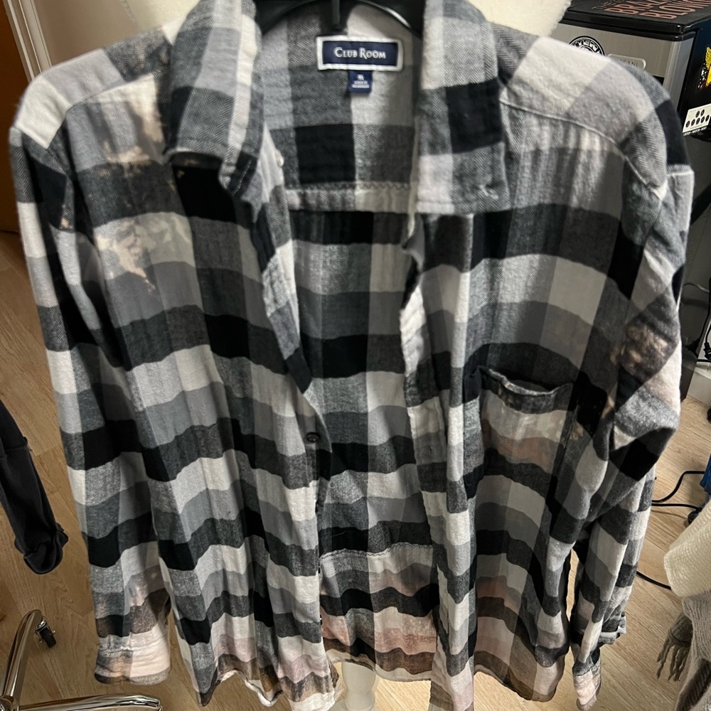 Flannel - Picture 3 of 3